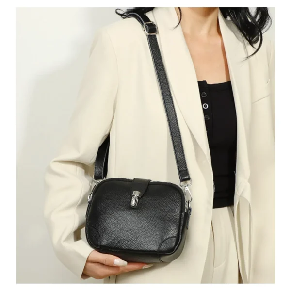 black crossbody bag