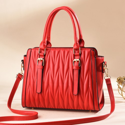 Classy shoulder bag red